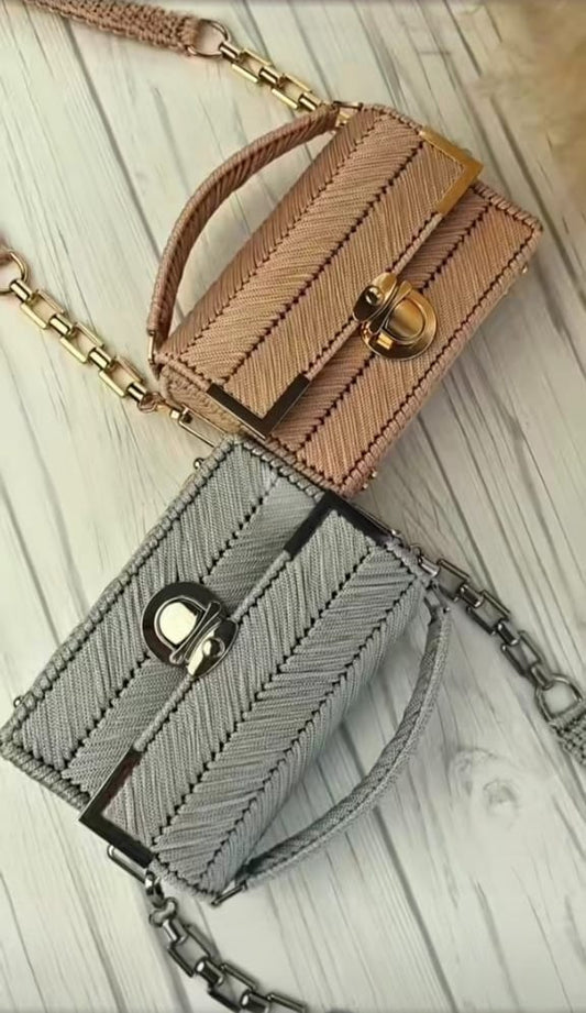 Hand bag